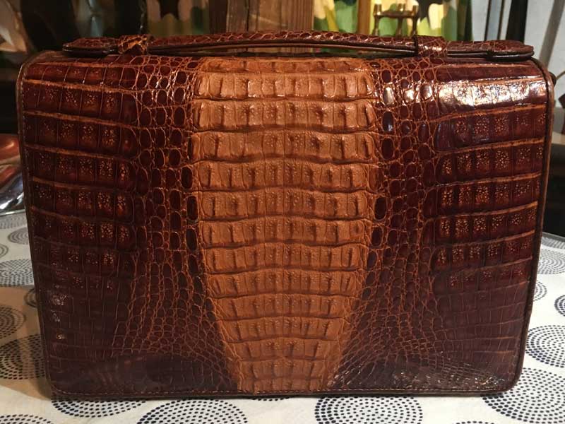 �V�i�@���g�p�@Crocodile �N���R�_�C���A1���v�̃��j�v���̃Z�J���h�o�b�N�A�N���b�`�o�b�O