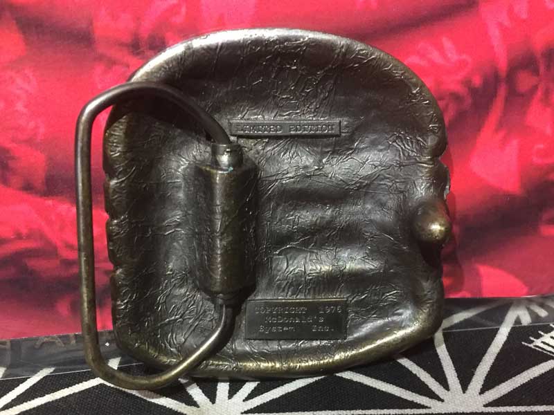 Vintage Used 1975's McDonald's Big Mac Buckle 1975�N�� �}�N�h�i���h�̃r�b�N�}�b�N�̃o�b�N��