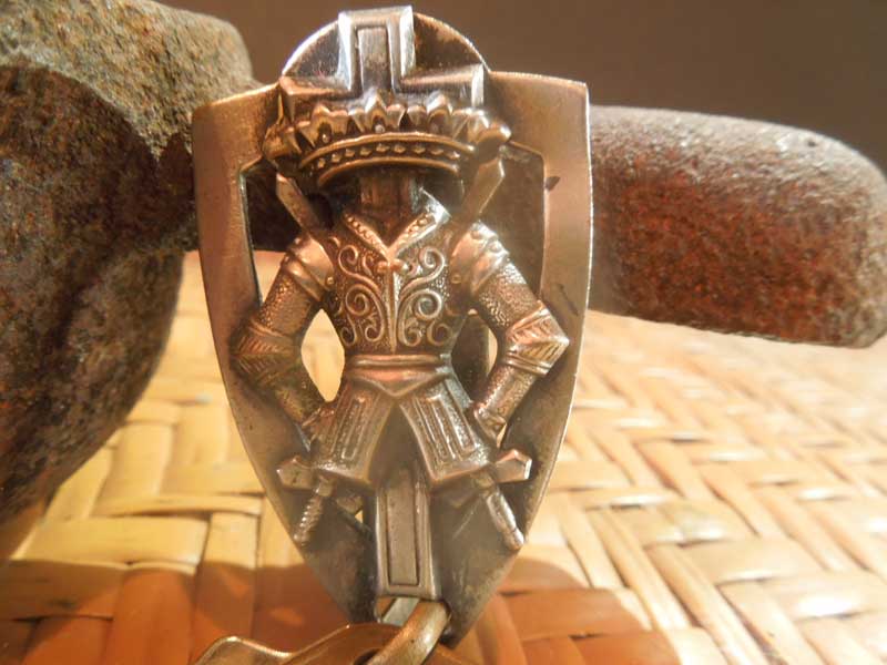 Antique Cult �G�݁A1890�N��A�t���[���[�\���A�C���~�i�e�B�[�A�e���v���R�m�c�̃L�[�z���_�[