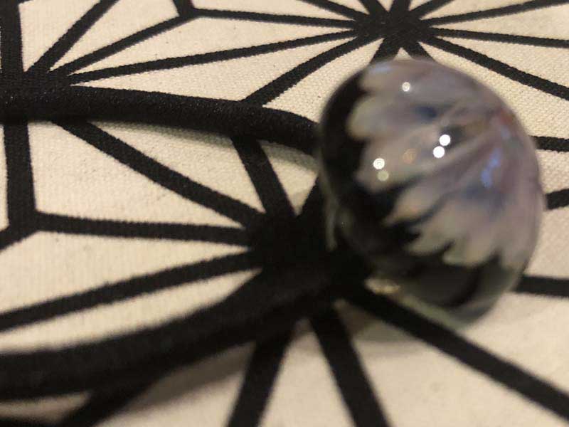 麻覇王 マホオ ファナヘアゴム O-496 Pyrex Glass を使用したアートガラスのアクセサリー