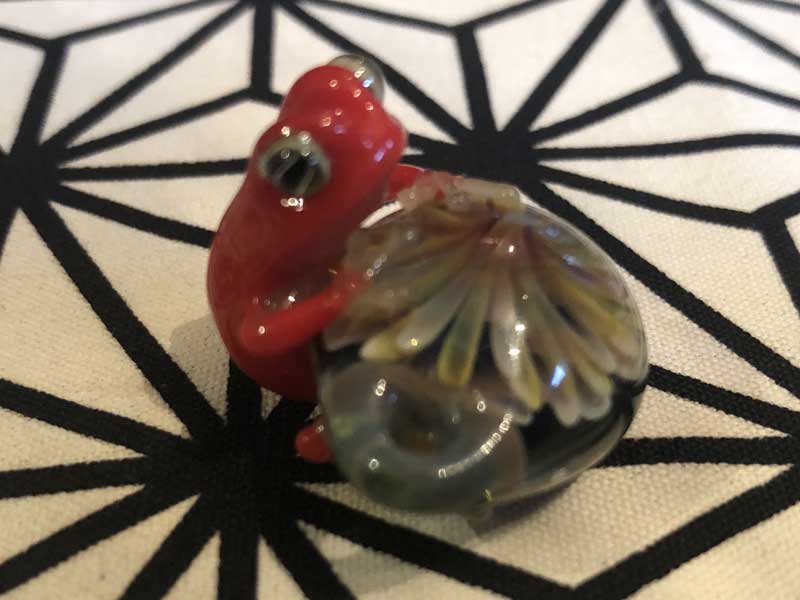 ���e�� �}�z�I Frog �^ x �t�@�i �y���_���g N-2548 �R�t�� Pyrex Glass ���g�p�����A�[�g�K���X�̃l�b�N���X