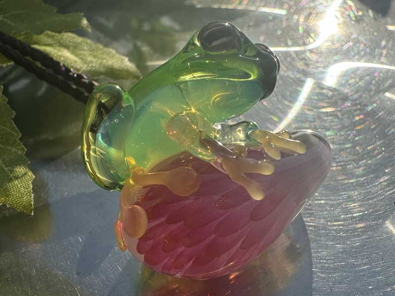���e�� �}�z�I Frog �^ x �t�@�i �y���_���g N-3315 �R�t�� Pyrex Glass ���g�p�����A�[�g�K���X�̃l�b�N���X