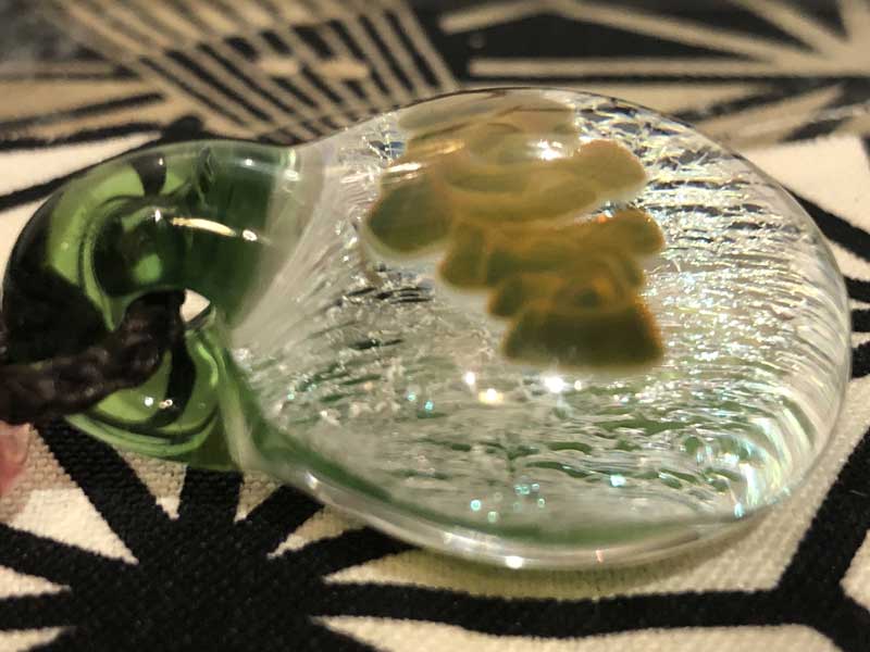 麻覇王 マホオ x manana logo マニャーナ Type-1 Green x Brown 紐付き Pyrex Glass のアクセサリー