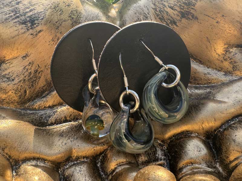 ���e�� �}�z�I �t�@�i�s�A�X O-536 Pyrex Glass & silver ���g�p�����A�[�g�K���X�̃s�A�X �A�N�Z�T���[