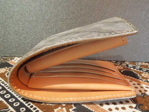 KC's Leather Craft 象革の二つ折りの財布 ビルフォールド Santa Fe Elephant Wallet グレー