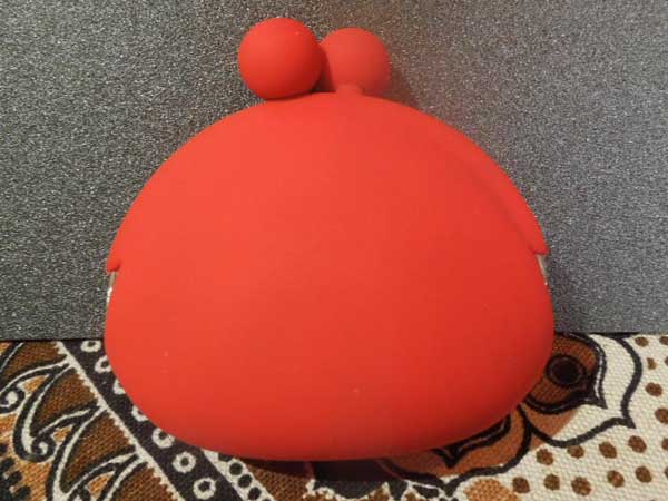 p+g design �V���R������POCHI (�|�`)�@Red