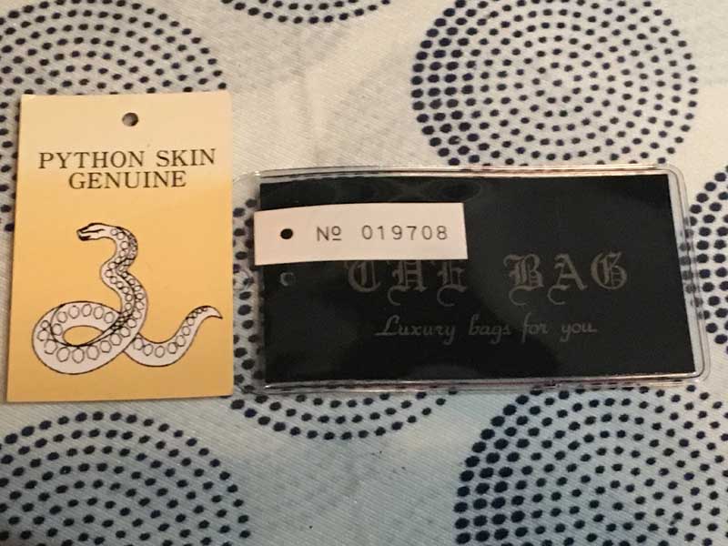 �V�i�@���g�p�@Snake Wallet�A1���v �֊v�̃V���[�g�����b�g �p�C�\���@�܍��z