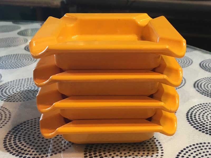 Antique�AVintage�AStacking Ashtray �r���e�[�W �����~�����̃X�^�b�L���O�D�M 4�� set Yellow