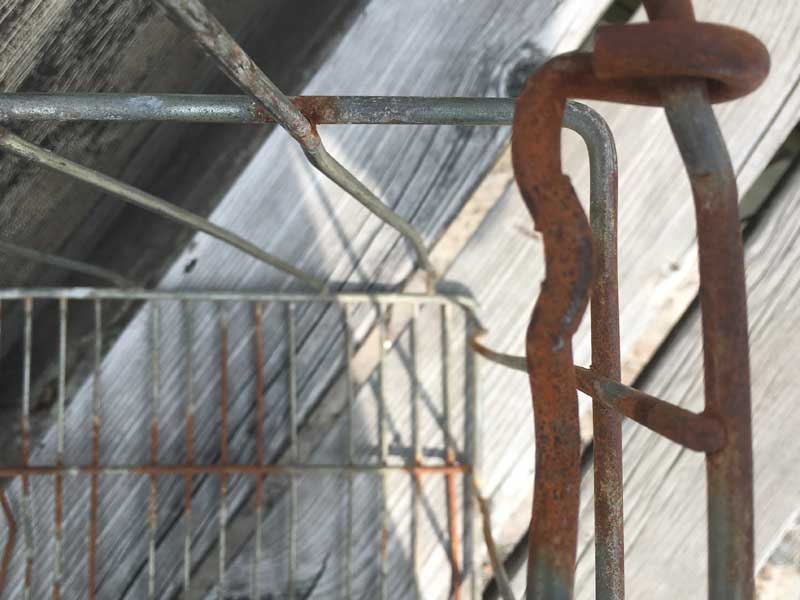 Antique Vintage Iron Busket �r���e�[�W �X�^�b�L���O�\�ȃ��^�� ���C���|���̃o�X�P�b�g�A�S���̃J�S�@