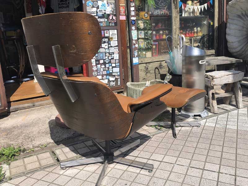 Vintage Lounge Chair & Ottoman�@�r���e�[�W ���E���W�`�F�A�@�I�b�g�}���t���Aeames�t�@���ɂ��I