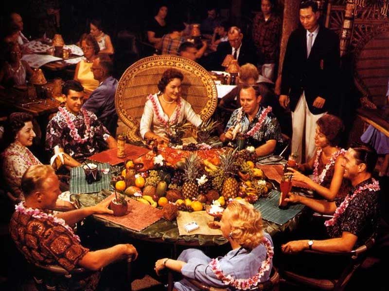 Vintage Peacock Chair�A�r���e�[�W �s�[�R�b�N�`�F�A�A�G�}�j�G���`�F�A�ATIKI BAR�A�e�B�L�o�[