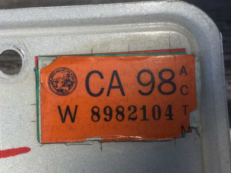 Vintage Used US Number Plate�A���J�̃i���o�[�v���[�g California 90�N�� �J���t�H���j�A�B