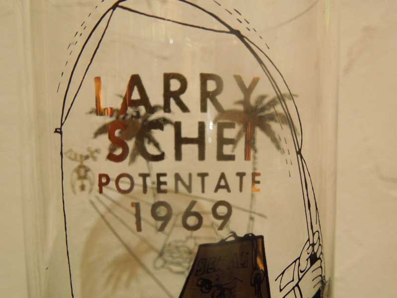 Antique 1969�N�� �t���[���[�\����Fez Hat�����Ēނ������j�̃v�����g���������O���X�A�V�����C��