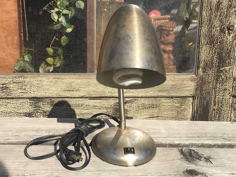 Vintage Used Table Light 首部分の角度調節が自由に出来るテーブルライト