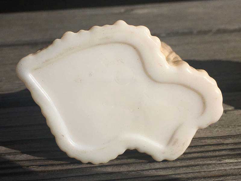 Vintage Used AVON DOG�@�G�C�{���A�A�t�^�[�V�F�[�u���[�V�����H�̃{�g���e��