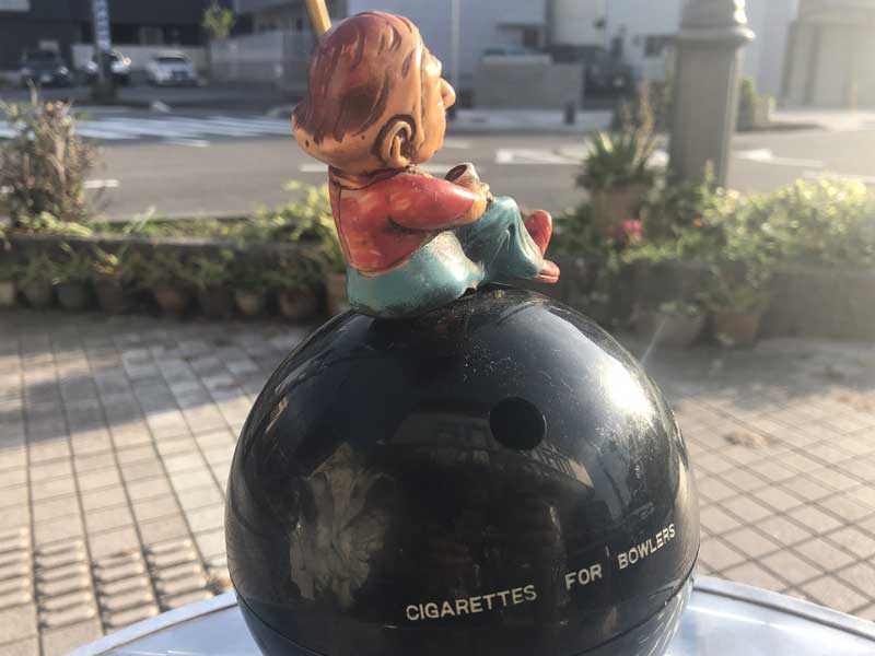 Vintage Cigarettes For Bowlers�A�r���e�[�W �{�[�����O�̋��^�V�K���b�g�z���_�[