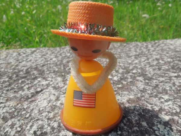 Vintage、Used 大阪万博　Expo70 世界風俗人形　住友信託銀行の貯金箱/アメリカの男の子　黄色