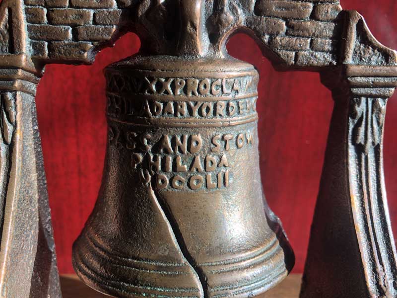 Antique�AVintage Cast Iron Liberty Bell Bookend ���o�e�B�x�� �u�b�N�G���h 2�� set �A�C�A������