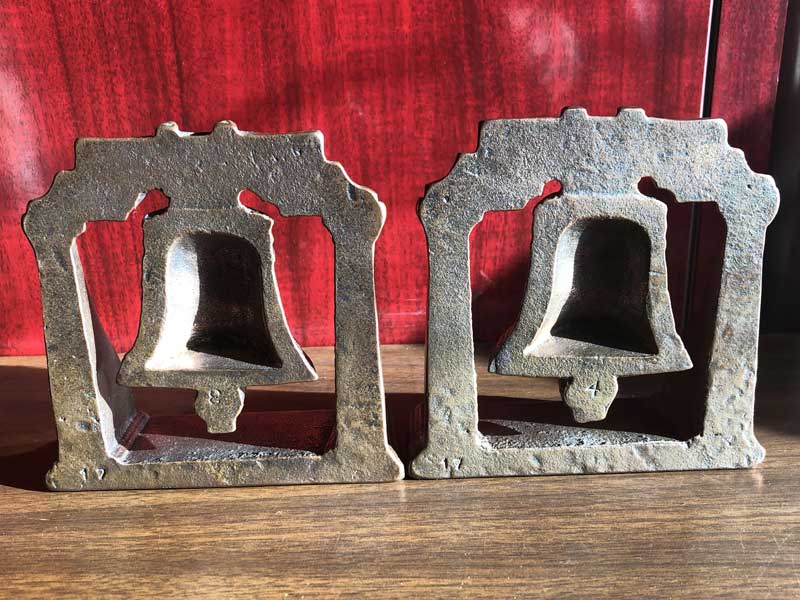 Antique�AVintage Cast Iron Liberty Bell Bookend ���o�e�B�x�� �u�b�N�G���h 2�� set �A�C�A������
