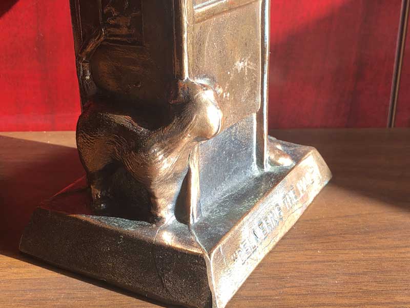 Vintage POSTMAN COIN BANK DELIVERING THE MAIL 、ポストマン コインバンク、貯金箱