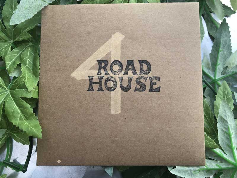 CMT/mix CD ROADHOUSE4/SBM RECORDINGS ����s����̗\���s�\�ȃ]�[�����f�^MIX