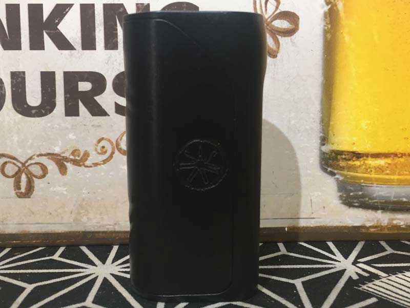 AsModUs Colossal 80W �A�X���_�X�R���b�T�� Box Mod �^�b�`�X�N���[�� 