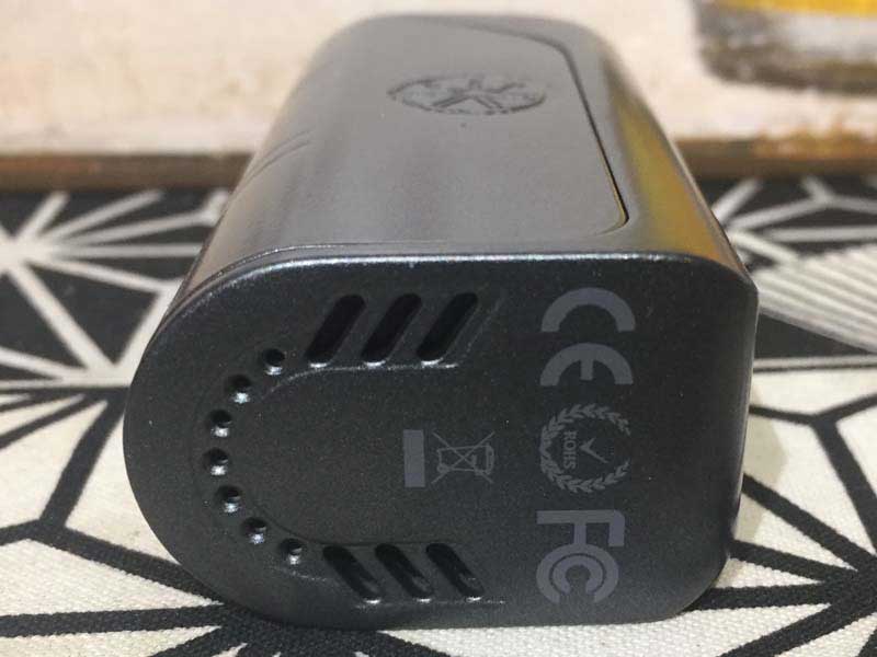 AsModUs Colossal 80W �A�X���_�X�R���b�T�� Box Mod �^�b�`�X�N���[�� 