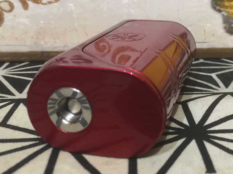 AsModUs Colossal 80W �A�X���_�X�R���b�T�� Box Mod �^�b�`�X�N���[�� 