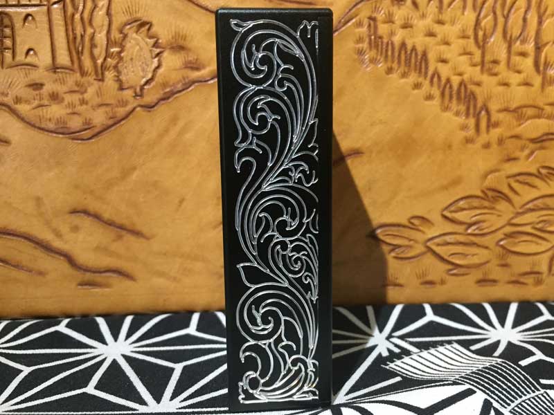 Plaque 150W Box Mod by Asmodus �A�X���_�X�@�v���[�N