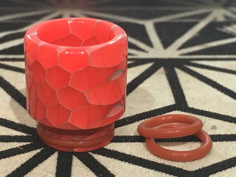 810 Glow in the Dark Snake Drip Tip 810�K�i �ÈłŌ���w�r���̃h���b�v�`�b�v