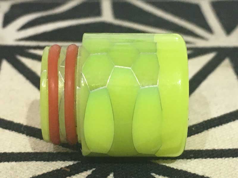 810 Glow in the Dark Snake Drip Tip 810�K�i �ÈłŌ���w�r���̃h���b�v�`�b�v