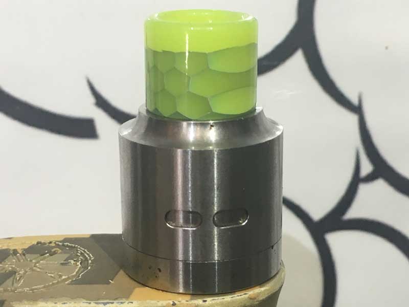 810 Glow in the Dark Snake Drip Tip 810�K�i �ÈłŌ���w�r���̃h���b�v�`�b�v
