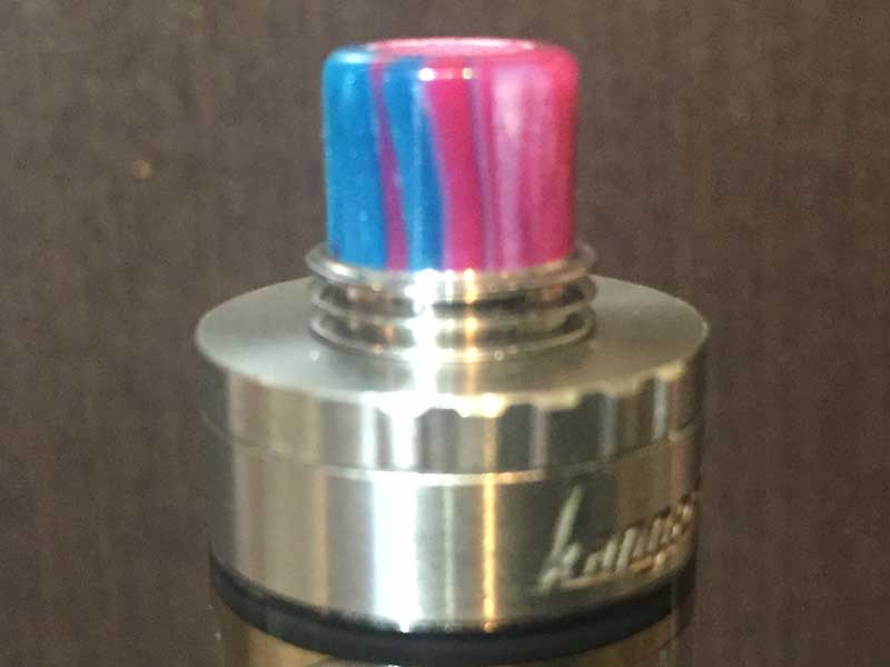 ROYAL PUFFS Created by RCMAN �n���h���C�h �q�[�g�V���N�t�n�C�G���h�h���b�v�`�b�v Made in Malaysia�@Blue x Red