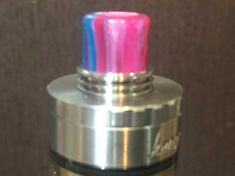 ROYAL PUFFS Created by RCMAN �n���h���C�h �q�[�g�V���N�t�n�C�G���h�h���b�v�`�b�v Made in Malaysia�@Blue x Red