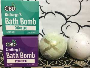 CBD FX CBD Bath Bomb�A�u���[�h�X�y�N�g����CBD 200mg�@CBD �o�X�{���A������