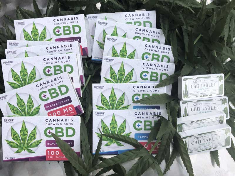 EUPHORIA�@CBD Gum ���[�t�H���A CBD�K��100mg/12�� �V���K�[���X�����B�[�K���d�l�����`�q�g����