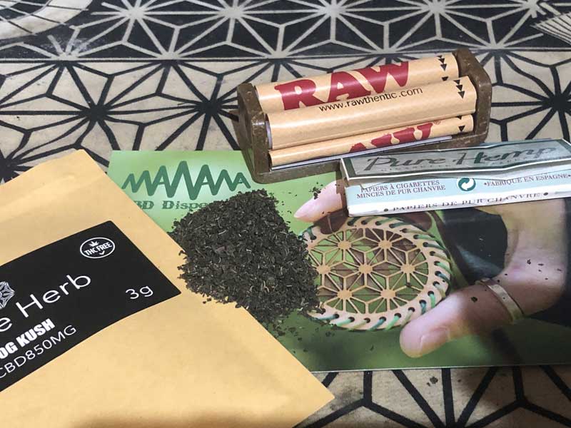 kamerui CBD �J�����C �J���i�r�W�I�[�� Premium Kame Herb 3g �v���~�A���J���n�[�u�ACBD�W���C���g