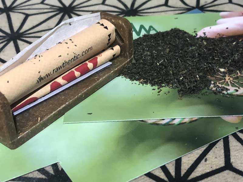 kamerui CBD �J�����C �J���i�r�W�I�[�� Premium Kame Herb 3g �v���~�A���J���n�[�u�ACBD�W���C���g