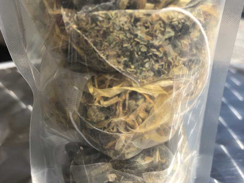 MEGUU �����b�N�X���ʂ́u�߂���̌��v�A���Ö@�m���u�����h�������_��͔|�̏㎿�ȃn�[�u�e�B�[