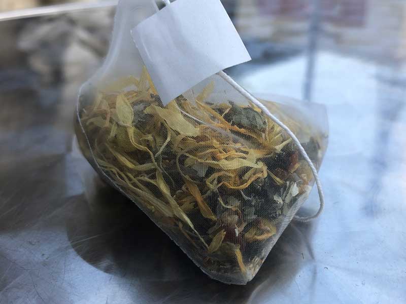 MEGUU �����b�N�X���ʂ́u�߂���̌��v�A���Ö@�m���u�����h�������_��͔|�̏㎿�ȃn�[�u�e�B�[