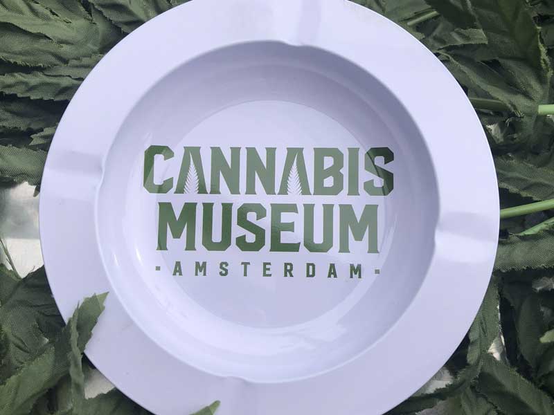 Cannabis Museum Amsterdam、カンナビスミュージアム アムステルダム Smoking Goods