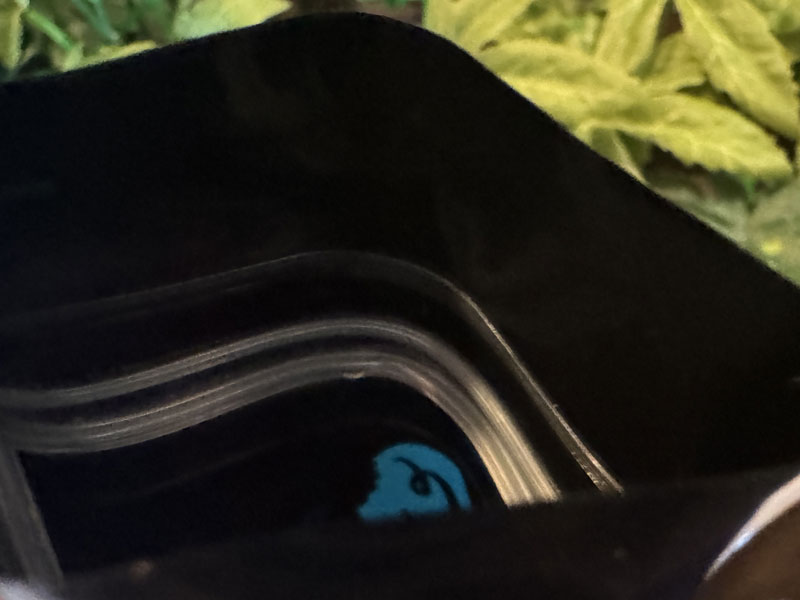 COOKIES�AVIBES Smoking Goods ���C�X ���[�����O�y�[�p�[�A�g���C�A�h�L �W�b�v���b�N