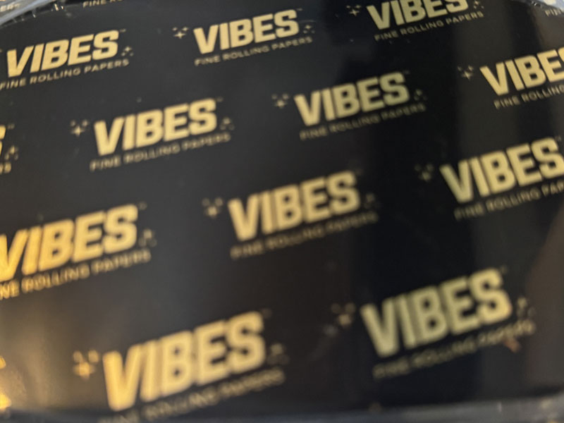 COOKIES�AVIBES Smoking Goods ���C�X ���[�����O�y�[�p�[�A�g���C�A�h�L �W�b�v���b�N