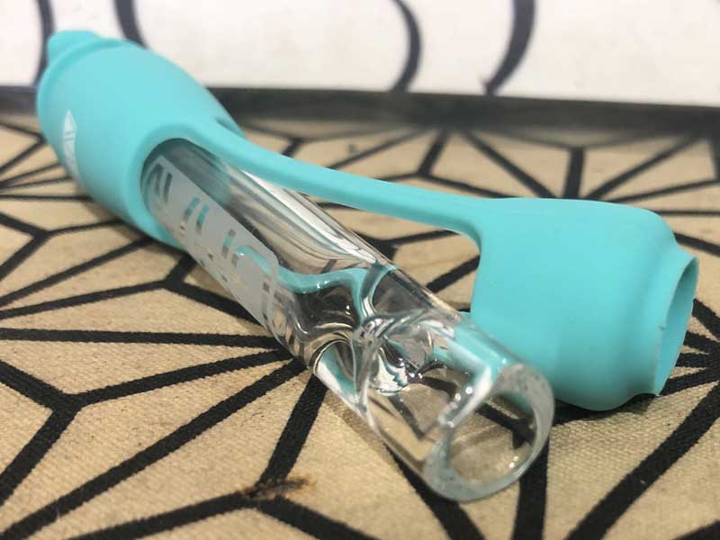 GRAV 12mm Taster with Silicone Skin�A�O���u�@�V���R���J�o�[�t���K���X�����q�b�^�[�p�C�v