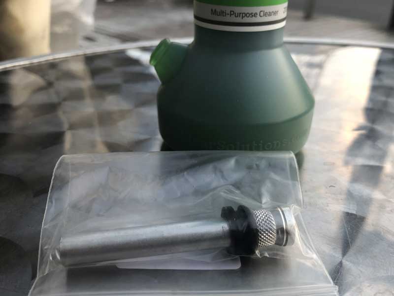 KLEAR KRYPTONITE Made in USA クリアクリプトナイト パイプ&ボング クレイ(粘土)ベース洗浄液