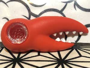 LIT SILICONE LOBSTER CLAW HAND PIPE ���u�X�^�[ �V���R�� �n���h�p�C�v �K���X�X�N���[������