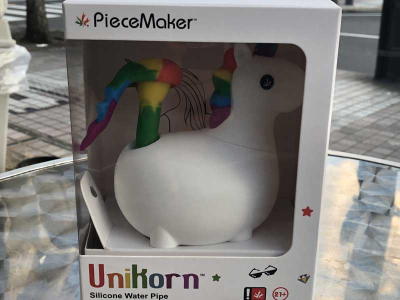 PieceMaker UNIKORN Silicone Water Pipe　ピースメーカー　ユニコーンボング 　耐熱シリコンパイプ、ボング