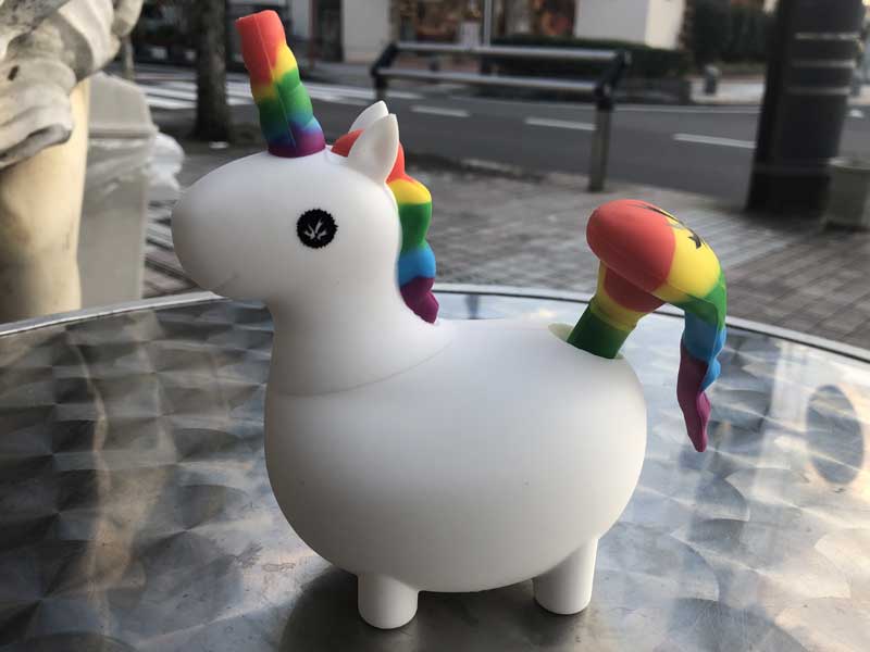 PieceMaker UNIKORN Silicone Water Pipe�@�s�[�X���[�J�[�@���j�R�[���{���O �@�ϔM�V���R�����p�C�v