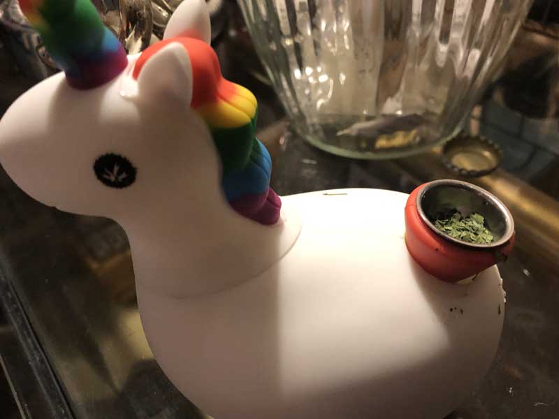 PieceMaker UNIKORN Silicone Water Pipe�@�s�[�X���[�J�[�@���j�R�[���{���O �@�ϔM�V���R�����p�C�v