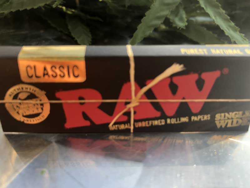 Raw Joint Paper & Roller�A���E�@�n���ɗD�����G�R�ȃy�[�p�[&���[�����O�}�V��